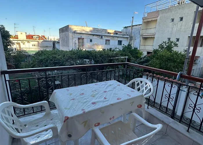 Tsatsalmas Rooms With Sea View