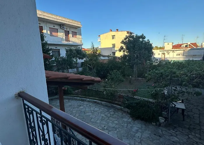 Tsatsalmas Rooms With Sea View